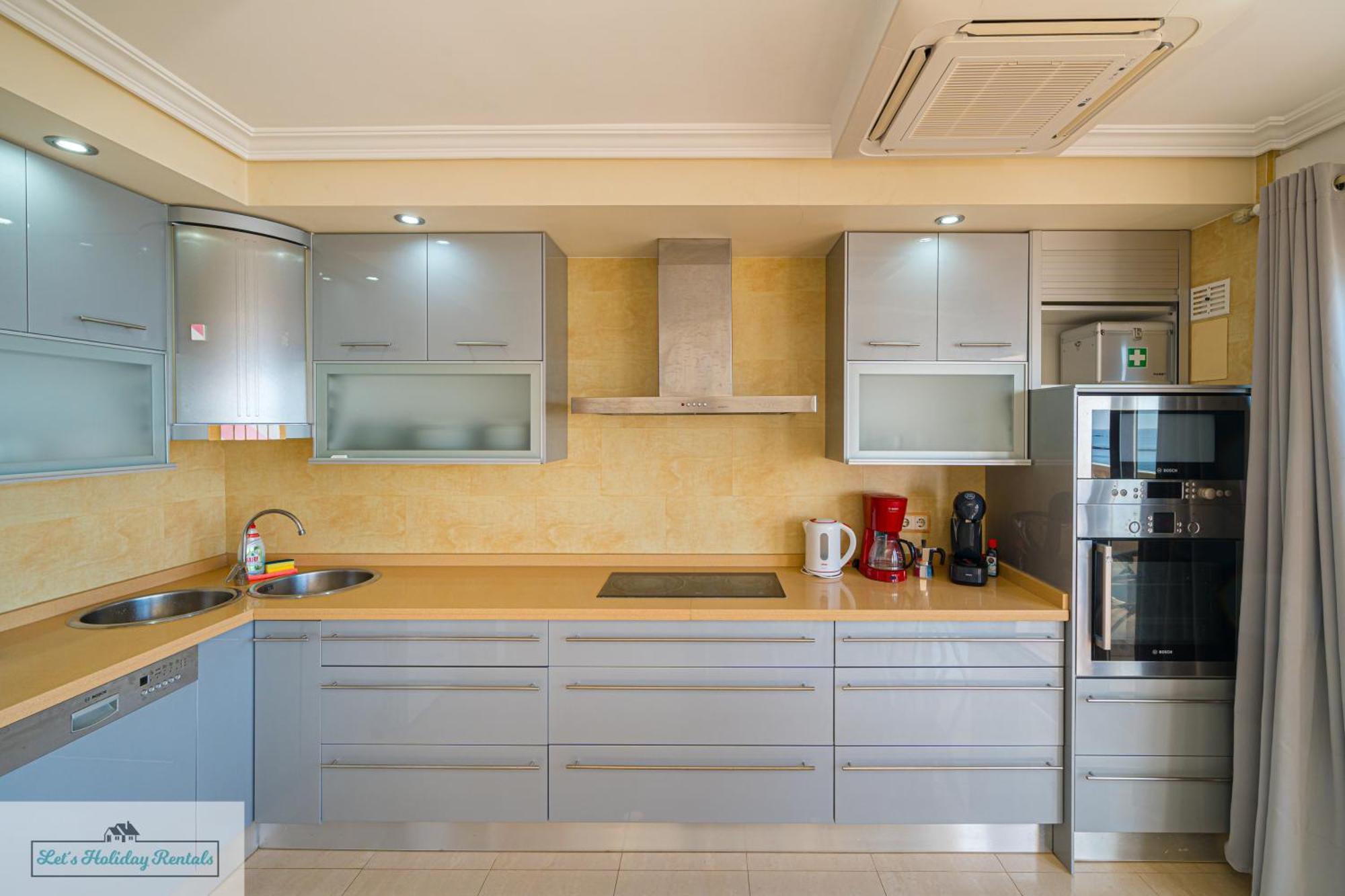 Piso Primera Linea Jakarta 3 Sea View エル・カンページョ エクステリア 写真